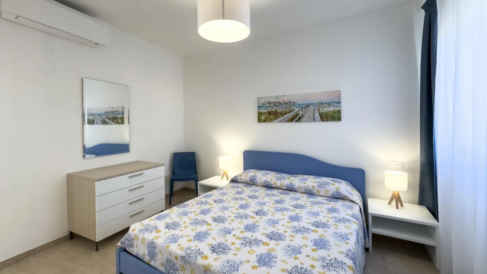 Hotel Aurora Chiessi 2*,