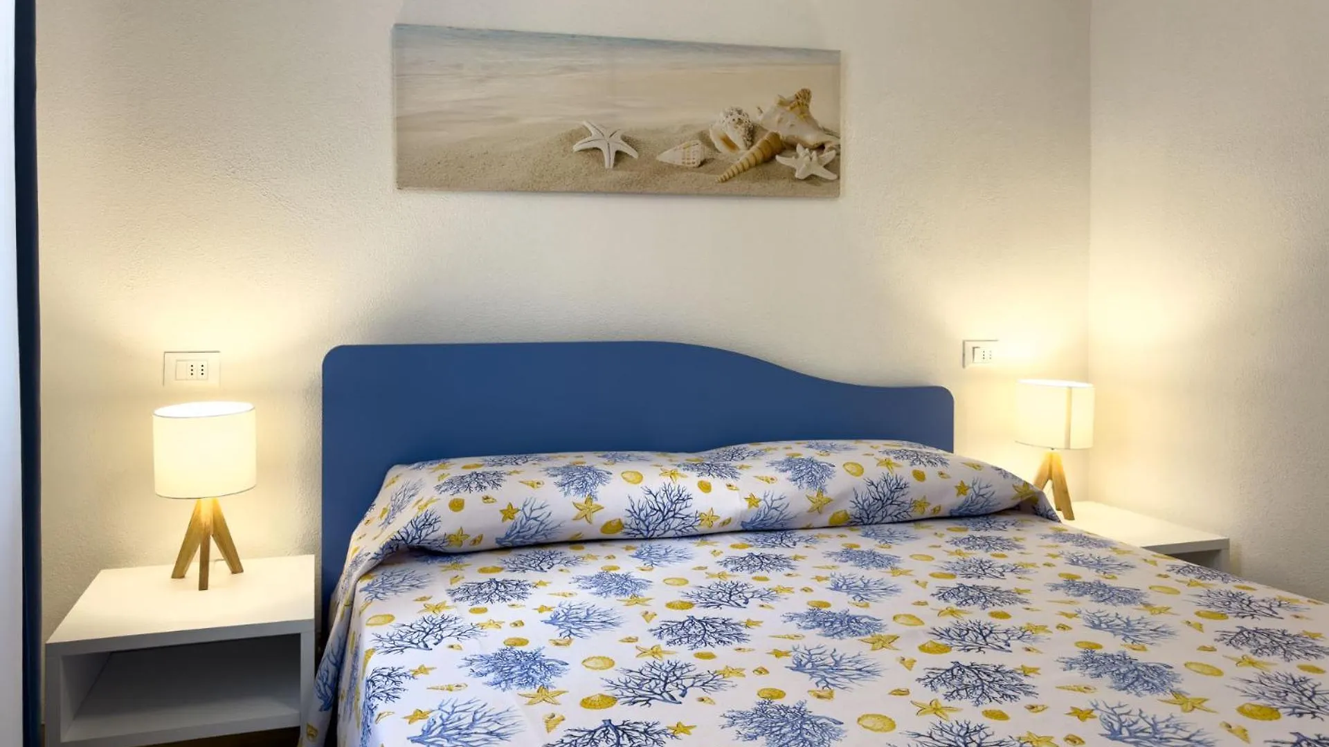 Chiessi Hotel Aurora 2*,